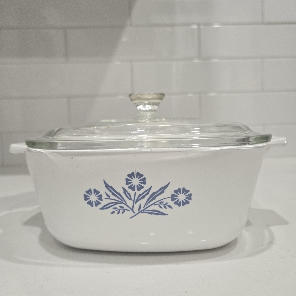 Vintage Corningware Cornflower Casserole Dish With Pyrex Lid